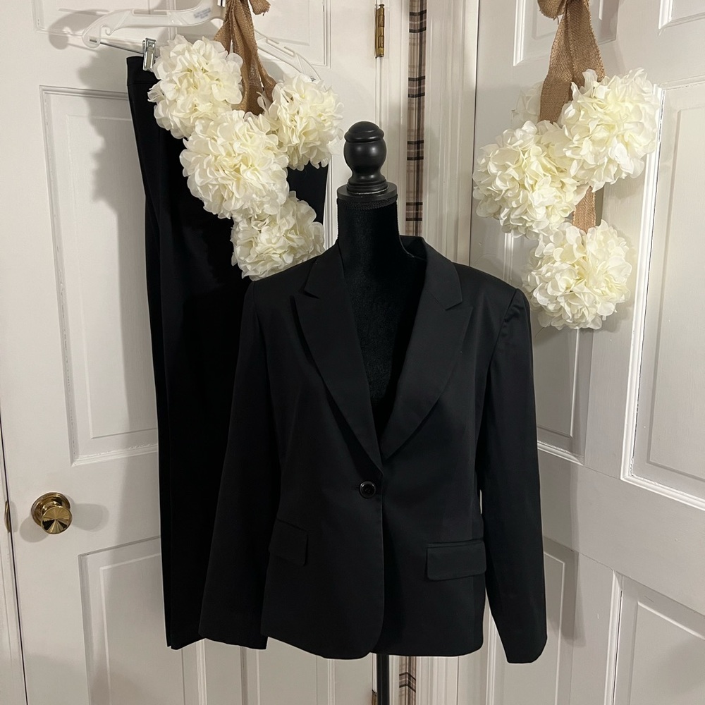 JONES NEW YORK SUIT   BLACK TWO PIECE WOMENS JACKET & PANTS